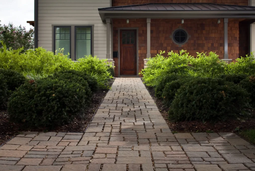 Modern outdoor walkway design for new york